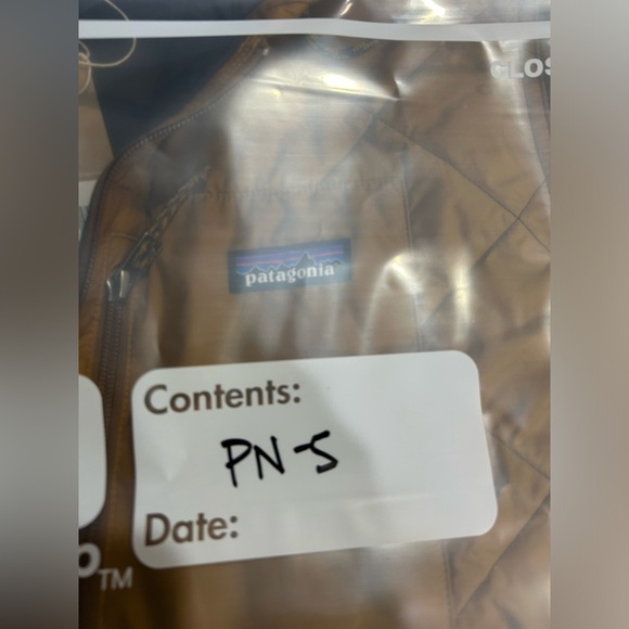 Patagonia Men's Medium Diamond Quilted Bomber Hooded Jacket Shelter Brown NWT - Picture 10 of 10